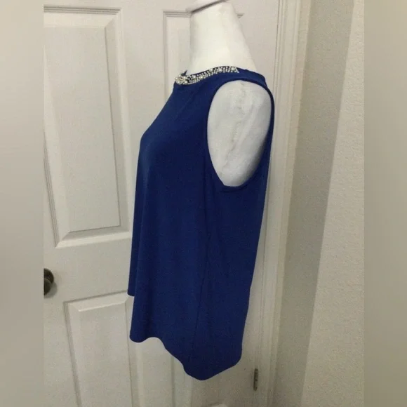 Tiana B. Blue Sleeveless Top with Embellished Neck Size M - Picture 5 of 9